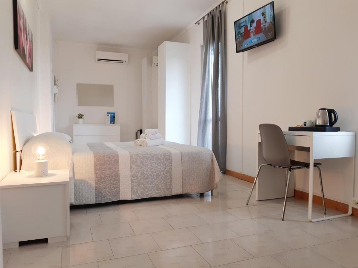 Hotel Mara Rimini Exteriör bild