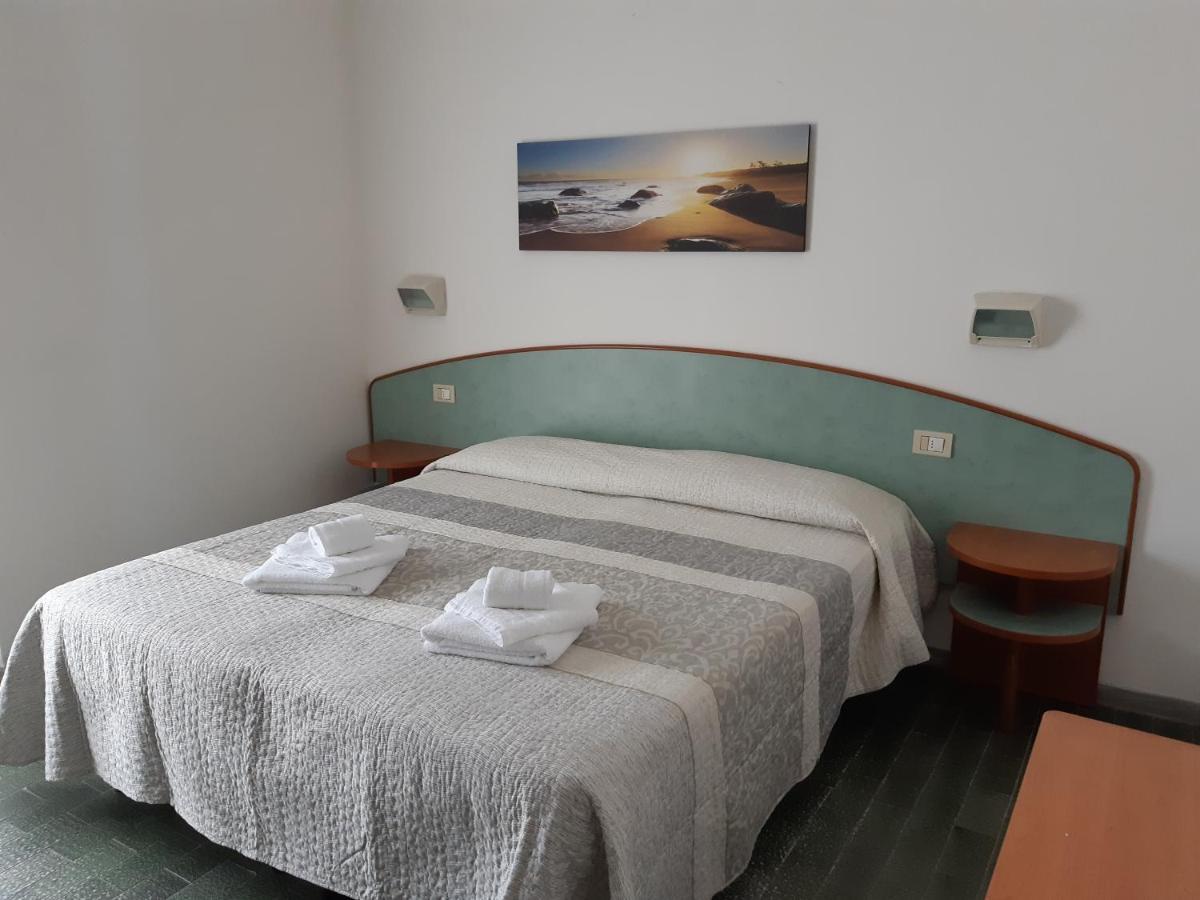 Hotel Mara Rimini Exteriör bild