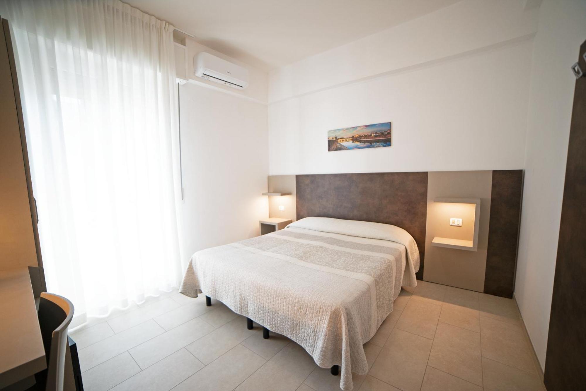 Hotel Mara Rimini Exteriör bild