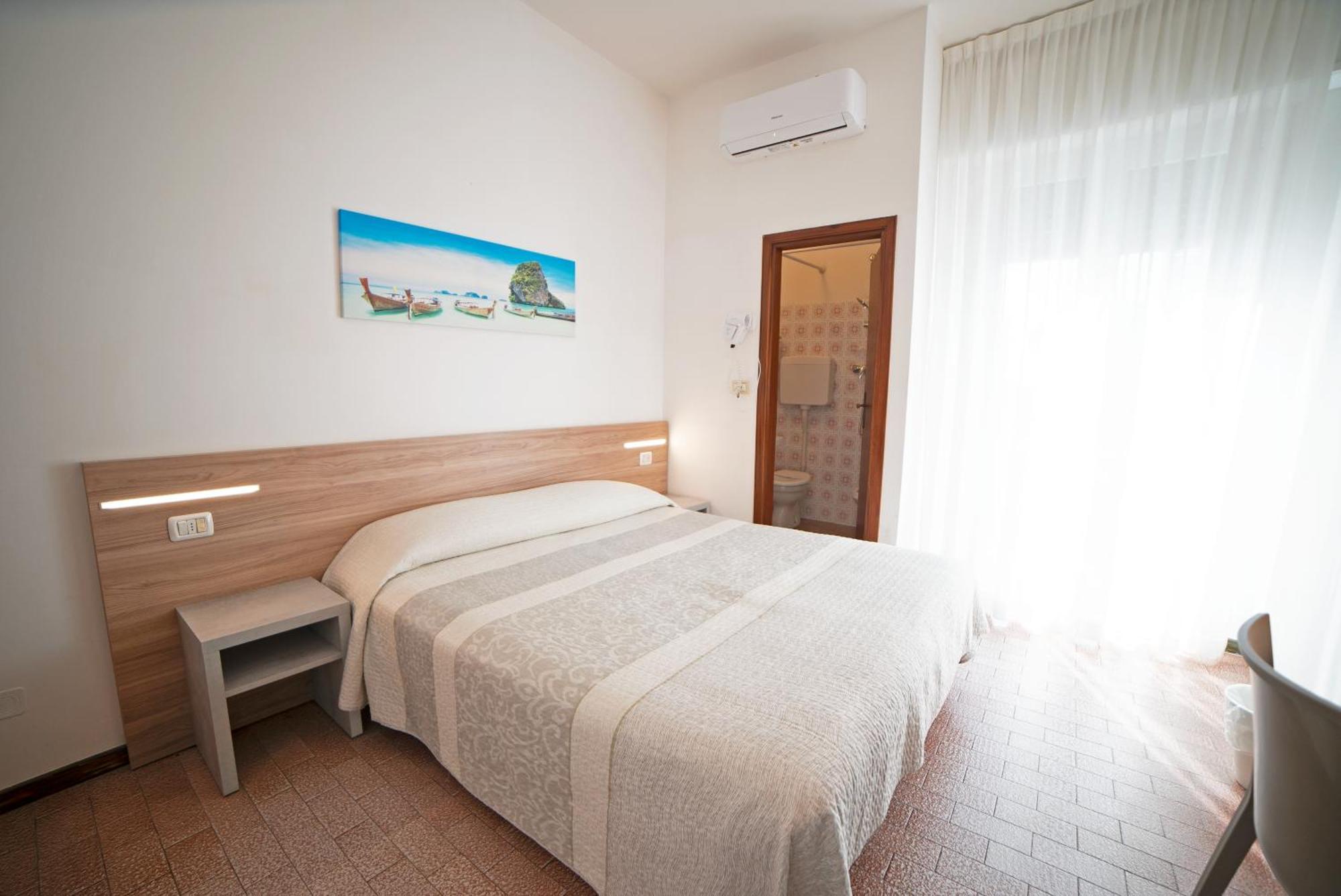 Hotel Mara Rimini Exteriör bild