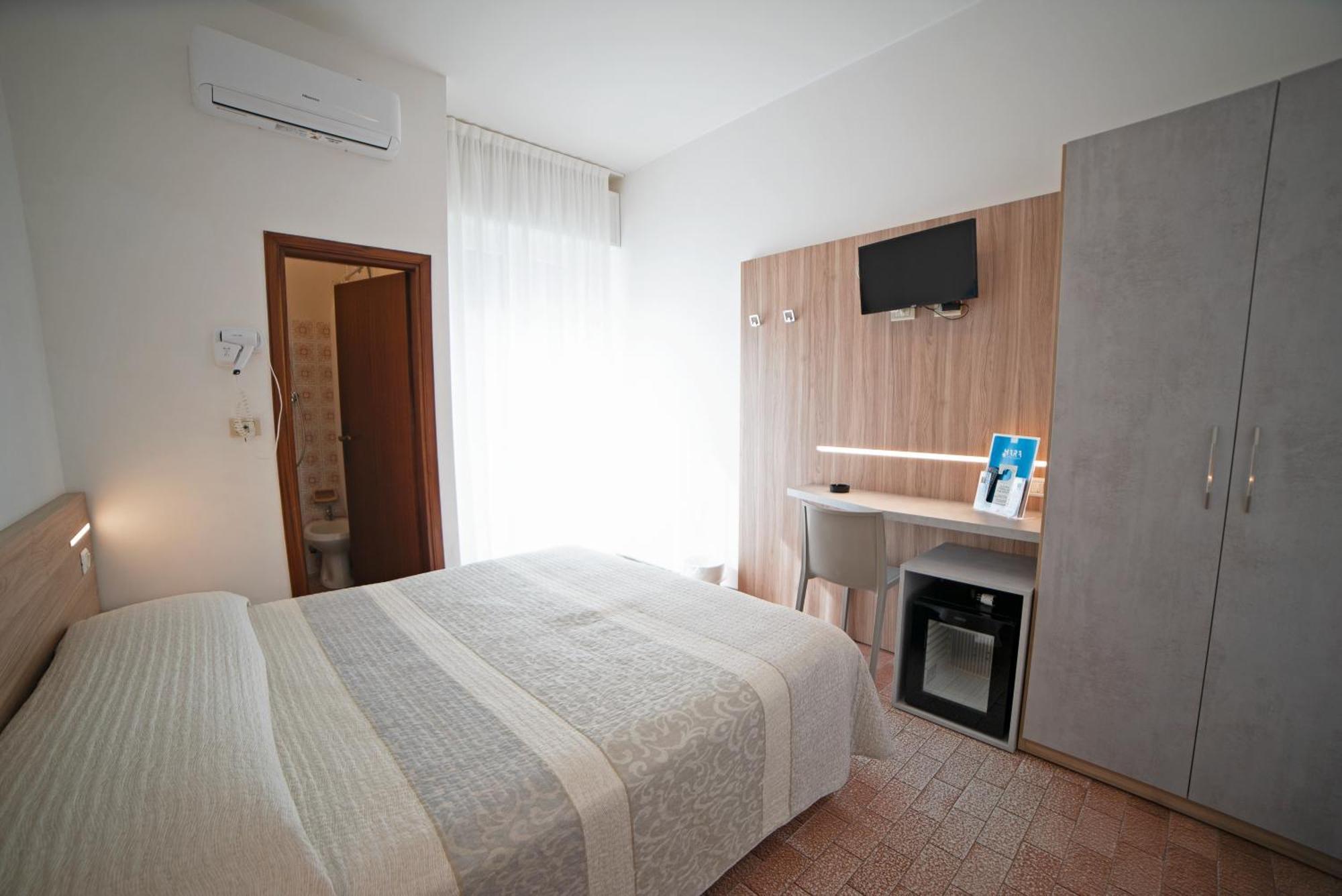 Hotel Mara Rimini Exteriör bild
